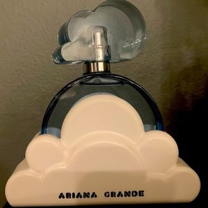Ariana Grande Cloud Eau de Parfum